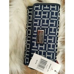 Tommy Hilfiger Wallet